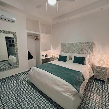 Mosquito Boutique Hotel Zona Colonial Санто-Доминго Экстерьер фото