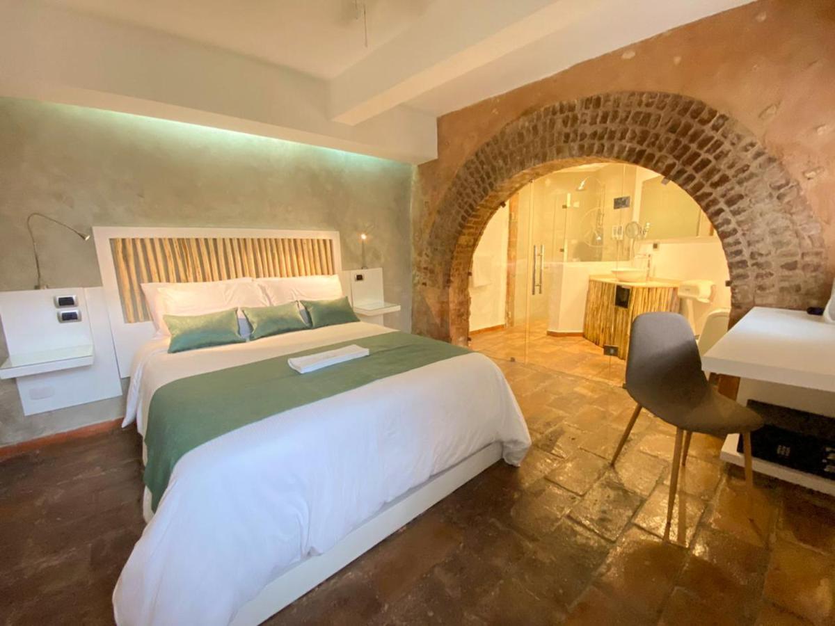 Mosquito Boutique Hotel Zona Colonial Санто-Доминго Экстерьер фото