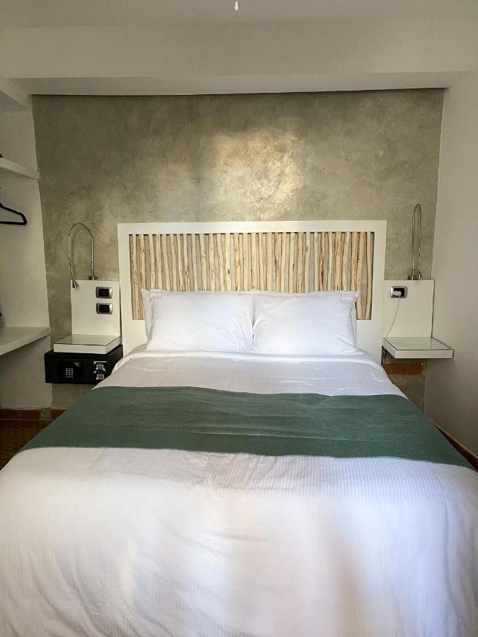 Mosquito Boutique Hotel Zona Colonial Санто-Доминго Экстерьер фото
